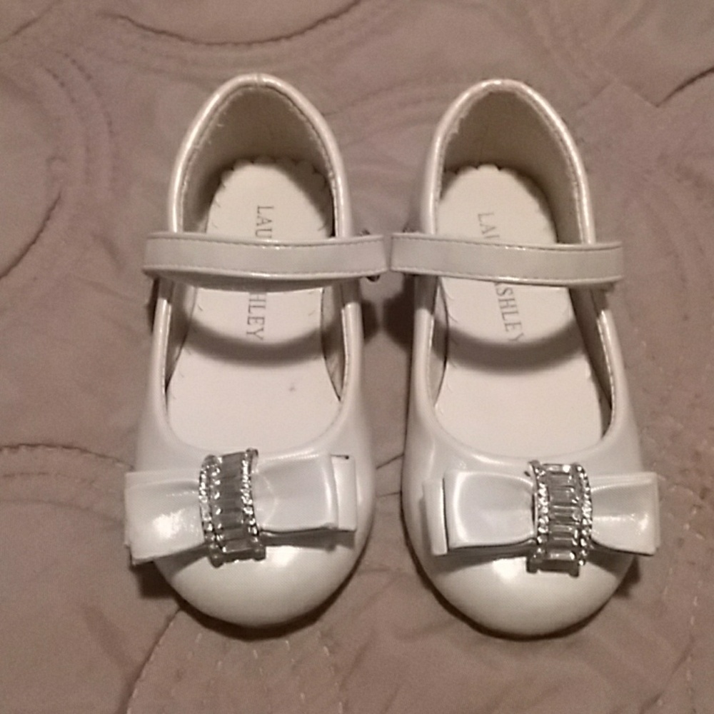 Dress shoes